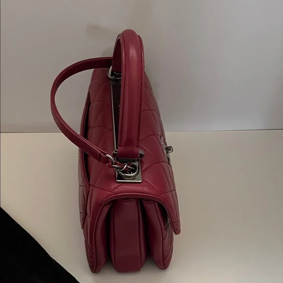 💯% Authentic Chanel Trendy CC - Picture 9 of 14